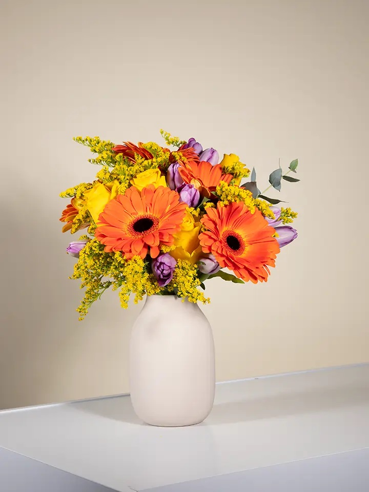 Bouquet of orange and yellow shades