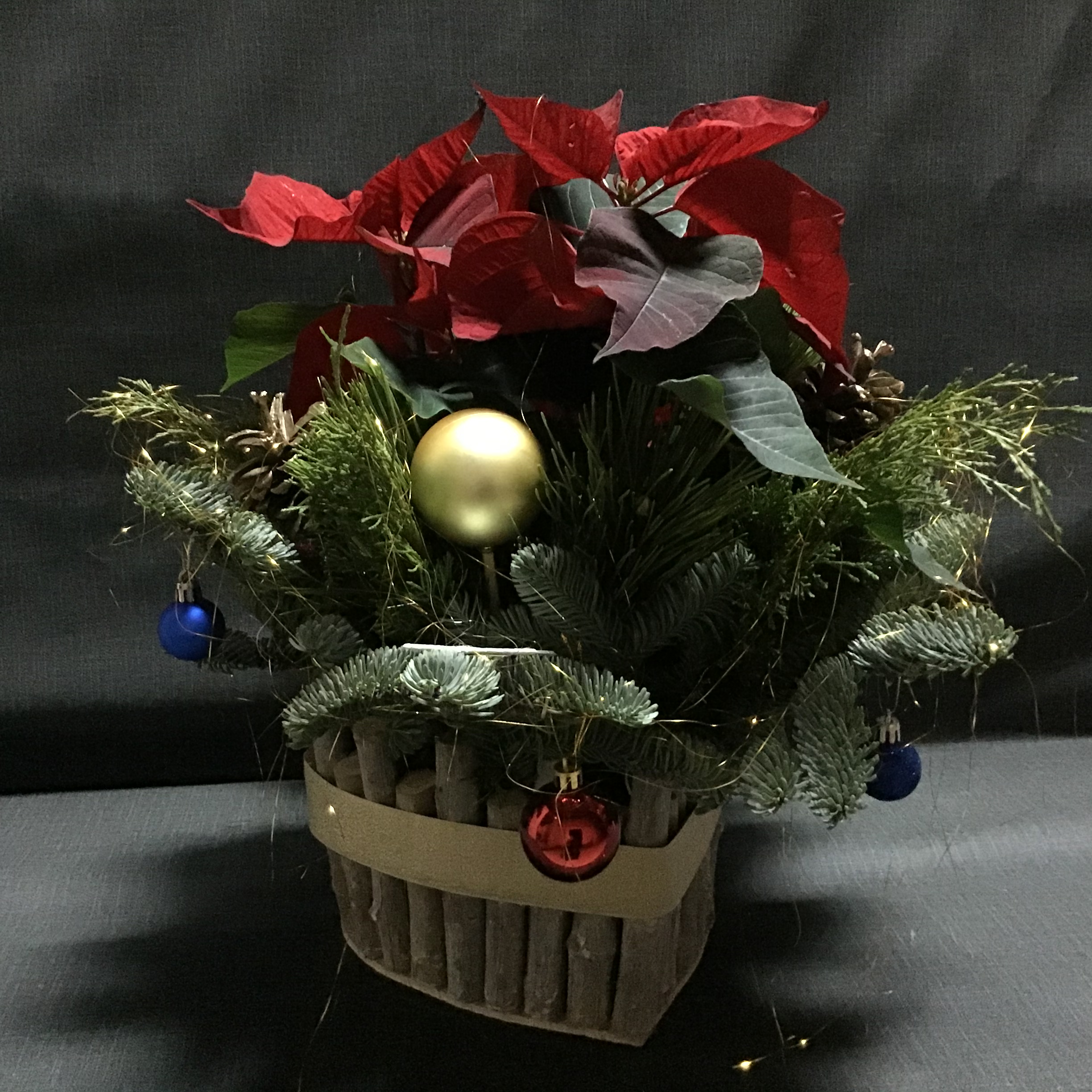 Christmas themed bouquet 