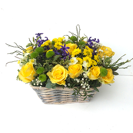 Sunny weekend - flower basket