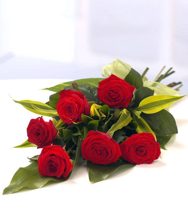 Bouquet of Flowers with 06 Red Roses