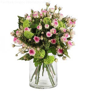 Bouquet of Pink Roses and greenery