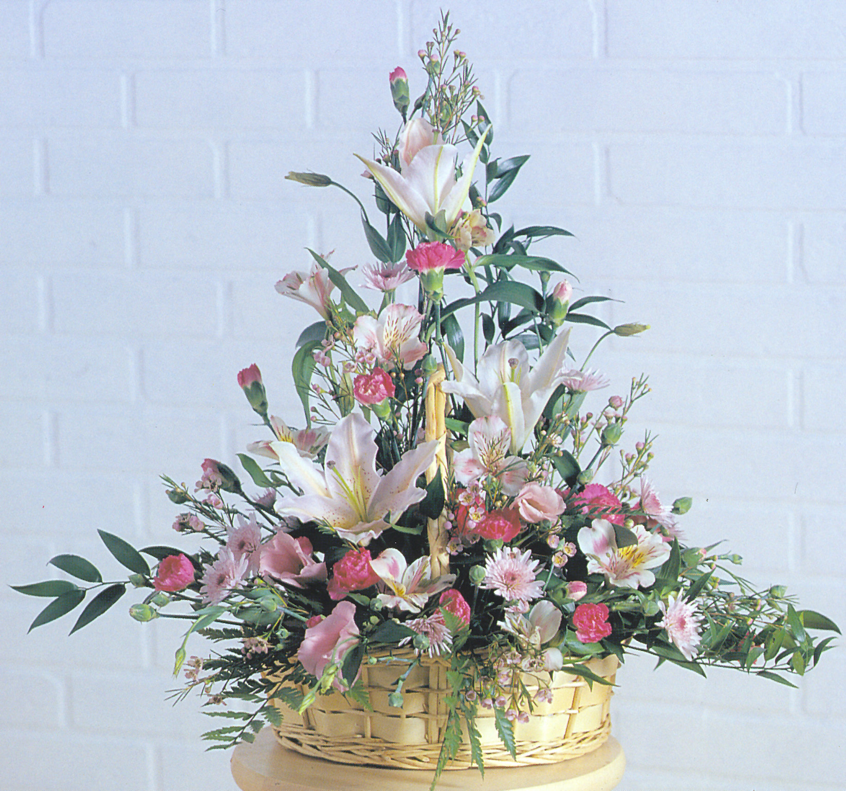 Basket flowers station ALL OCCASION Teleflora international